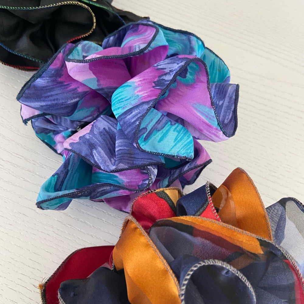 classic colorful retro 1980-2990 hair accessory bundle - hair claw clips - Picture 6 of 11